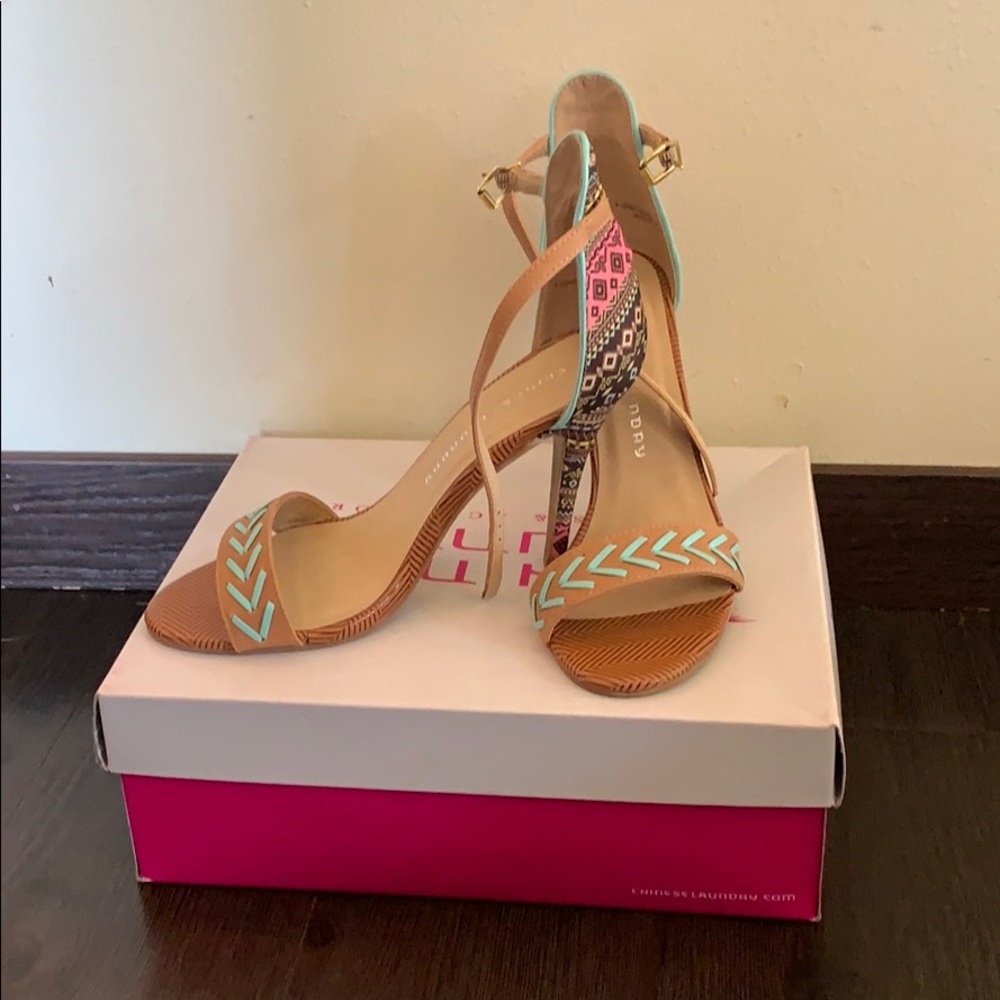 👠 Chinese laundry strap heels